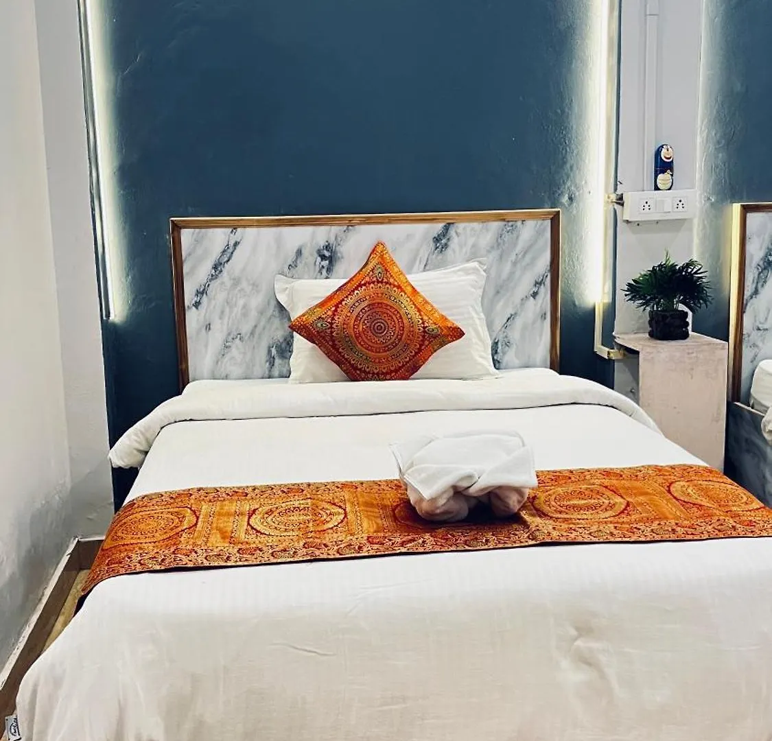 Vibe N Joy Hotel Varanasi 0*,